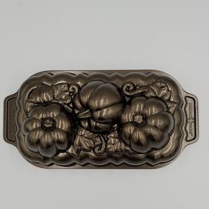 Nordic Ware Botanical Pumpkin Loaf Pan Cast Aluminum Harvest Fall Bakeware